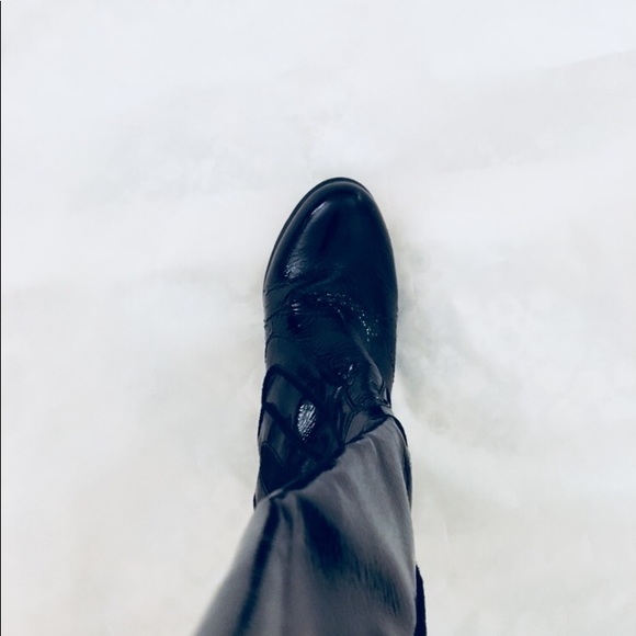 ‼️SOLD‼️WHBM Black knee high boots‼️ - Picture 4 of 5